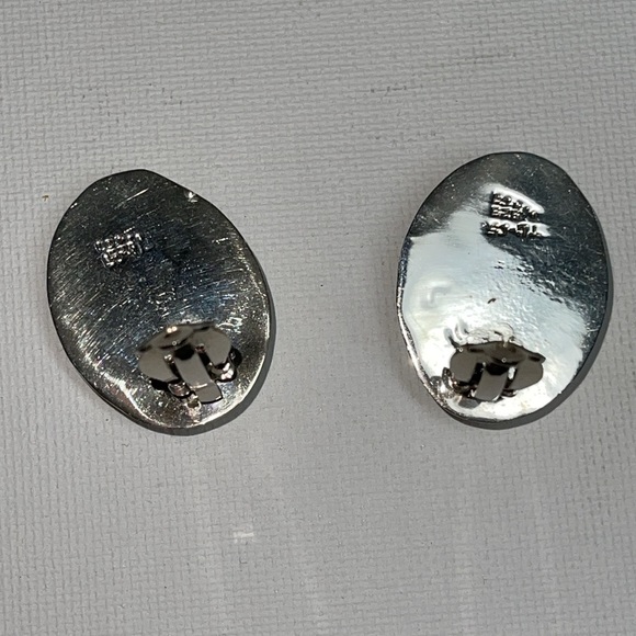 Sterling Silver, turquoise, and onyx clip on earrings - Picture 2 of 4